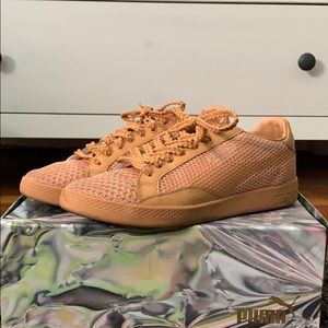 Puma size 7.5 in women’s